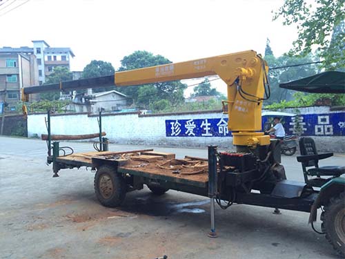 鉤臂垃圾車的工作理念及工作環境